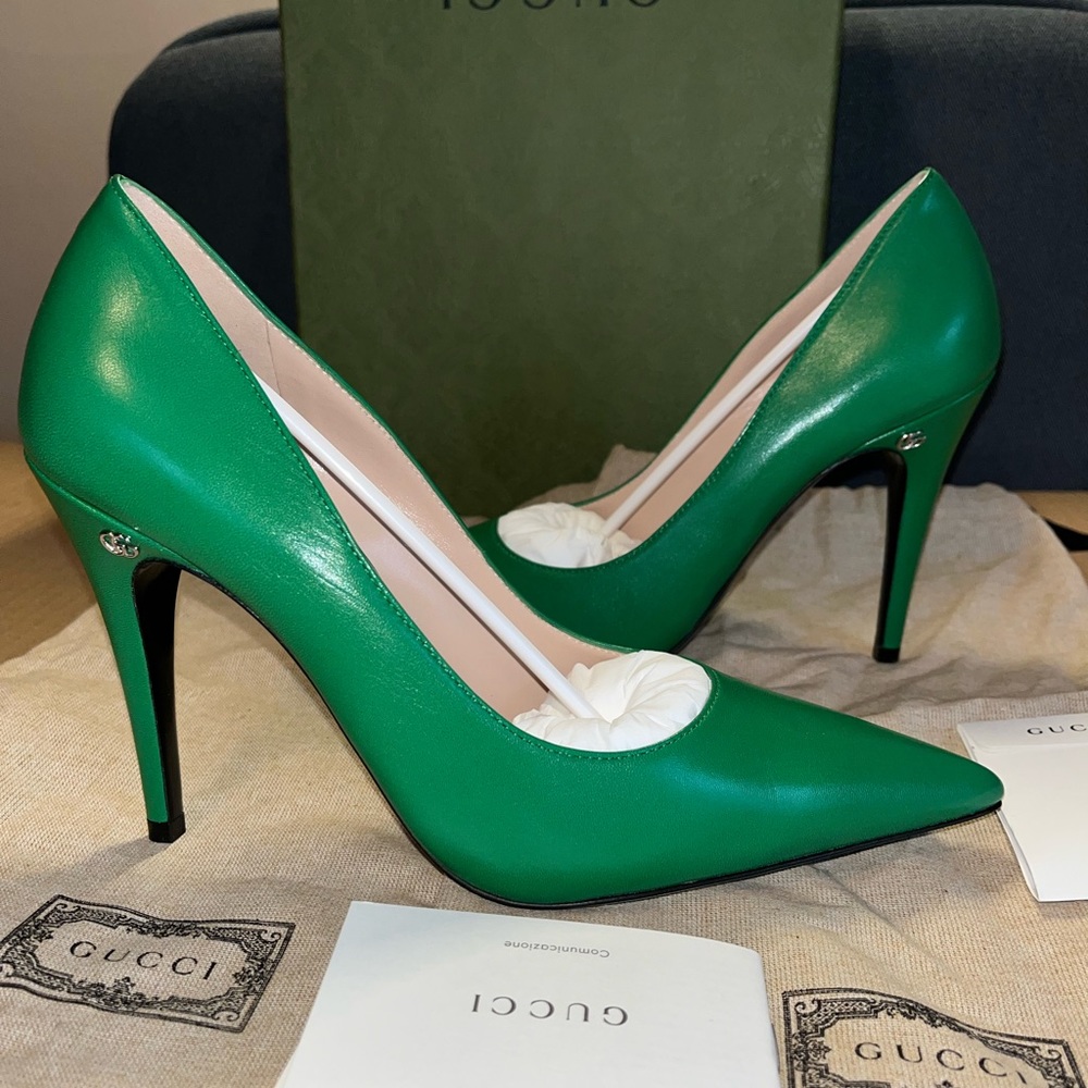 Gucci Women's Green Leather Pointed Toe Stiletto Pumps